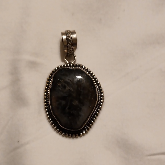 925 STAMPED DRUSY PENDANT - Picture 2 of 6